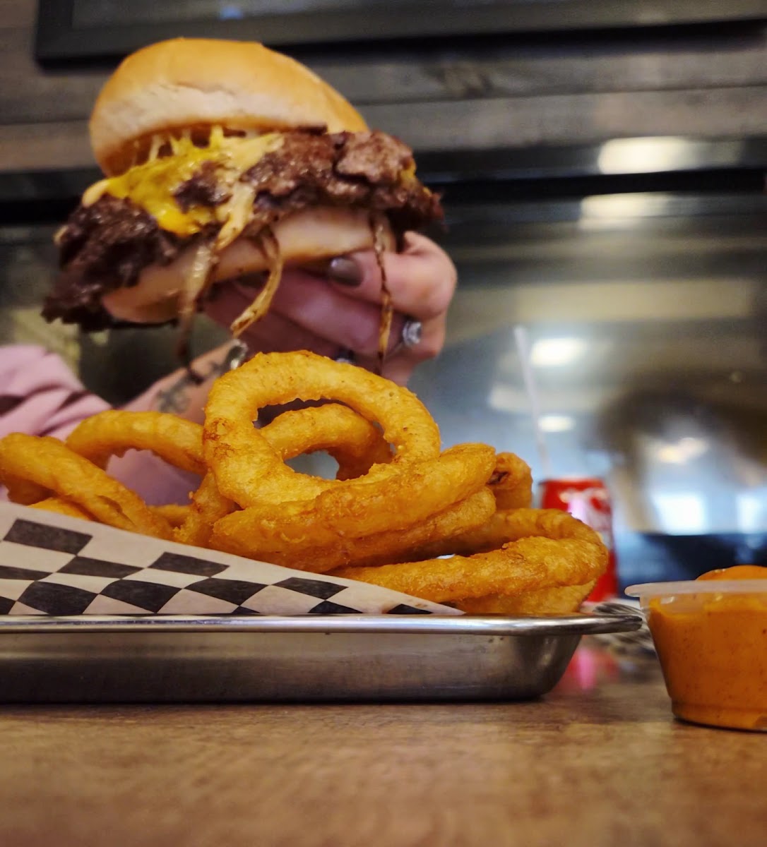 Top Gun Burger (Keele St.) Photo 2