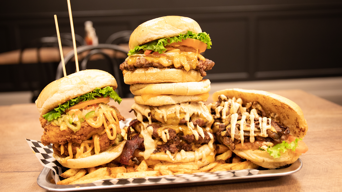 Top Gun Burger (Keele St.) Photo 3