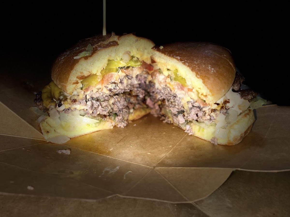 Top Gun Burger (Keele St.) Photo 9